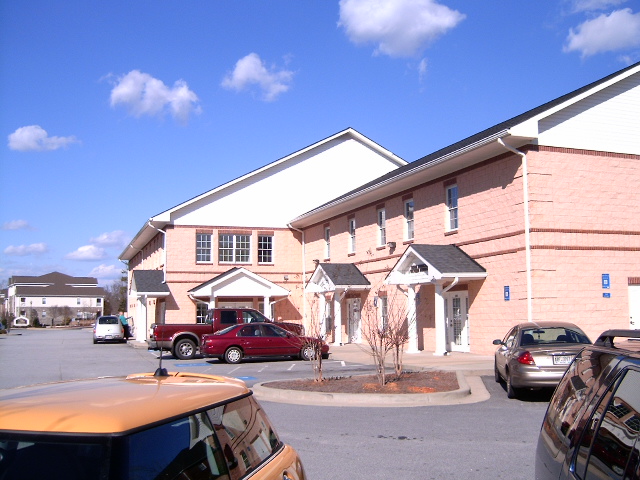 145-155 N Park Trl, Stockbridge, GA for lease - Building Photo - Image 3 of 15