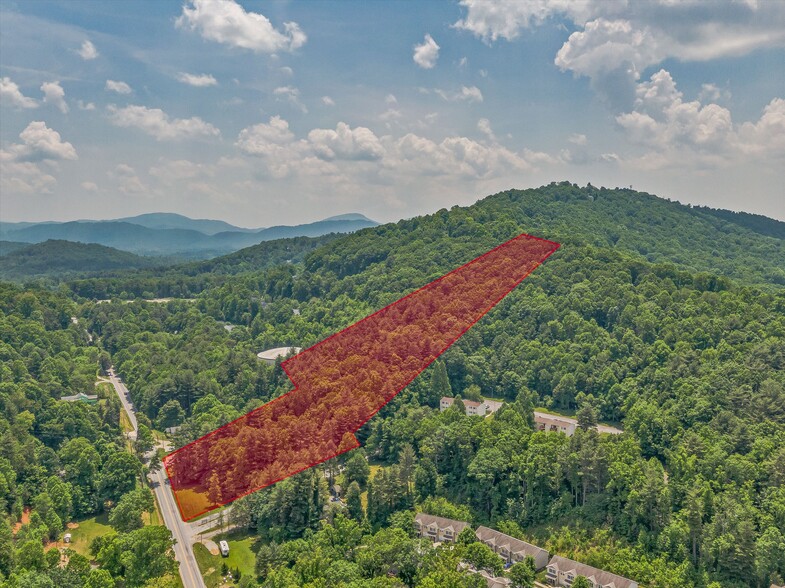 103 Mills Gap Rd, Asheville, NC for sale - Building Photo - Image 2 of 26