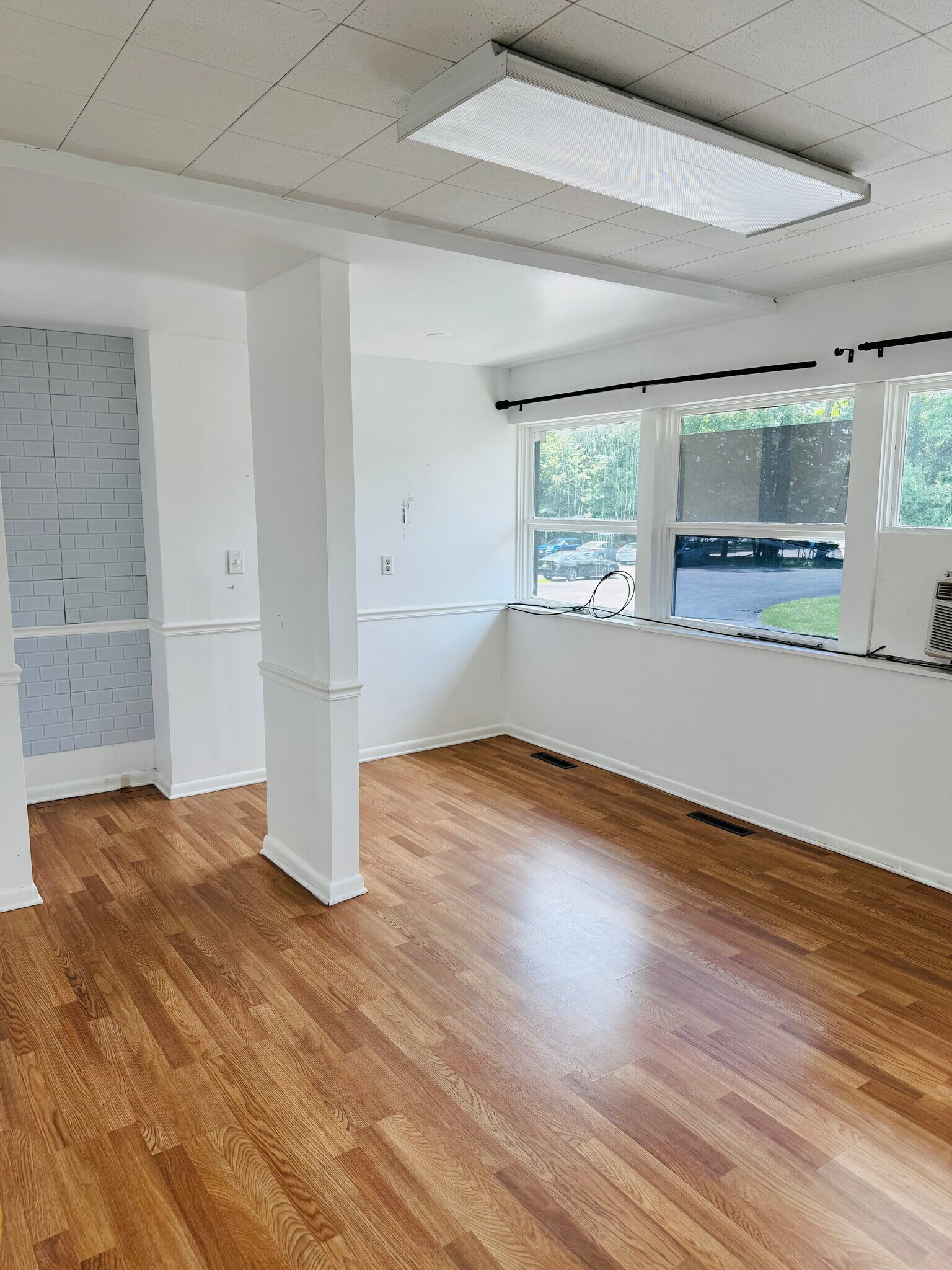 40 Grove St, Middletown, NY for lease Interior Photo- Image 1 of 5