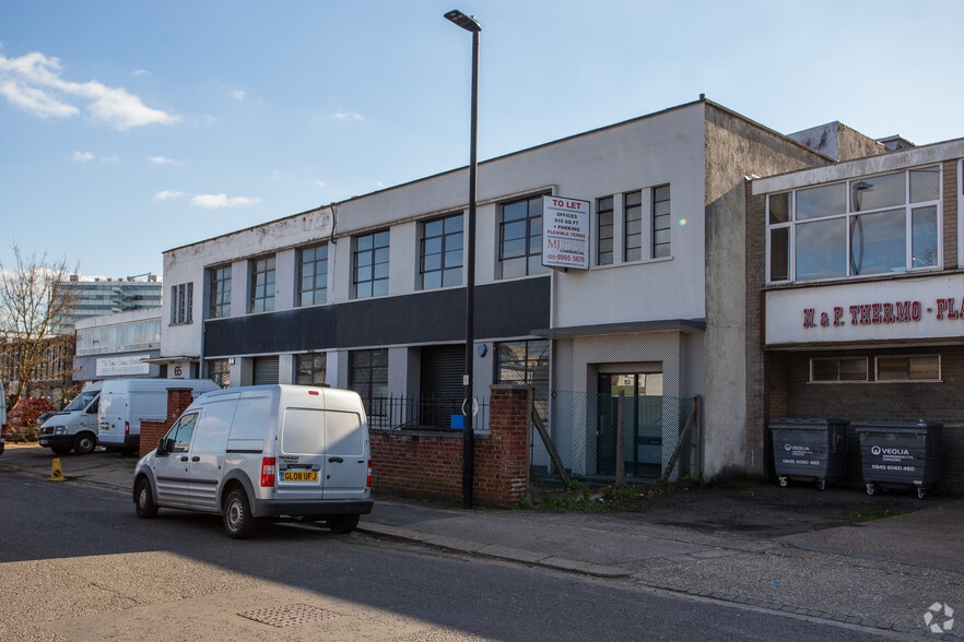 65-67 Stirling Rd, London for sale - Building Photo - Image 1 of 1