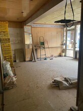 Retail in Montcada i Reixac, Barcelona for lease Interior Photo- Image 2 of 12