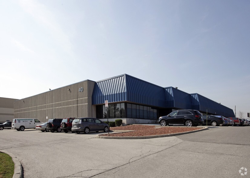 40 Ironside Cres, Toronto, ON for lease - Building Photo - Image 3 of 8