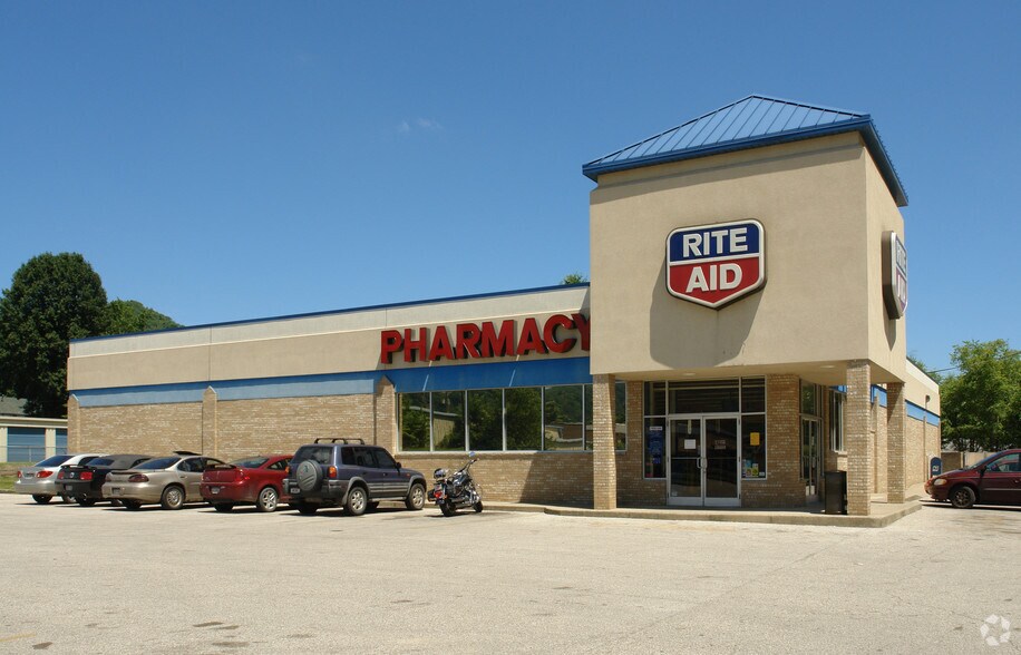 3175 W Dupont Ave, Belle, WV for sale - Primary Photo - Image 1 of 1