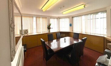 104 South End, Croydon for lease Interior Photo- Image 2 of 2