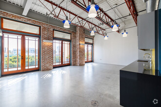 1343-1357 4th St, Santa Monica, CA for lease Interior Photo- Image 2 of 6