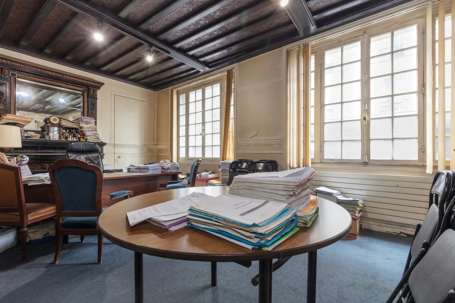 Office in Paris for sale Building Photo- Image 1 of 8