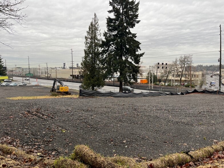 5555 NW 55th Ave, Portland, OR for sale - Building Photo - Image 2 of 3