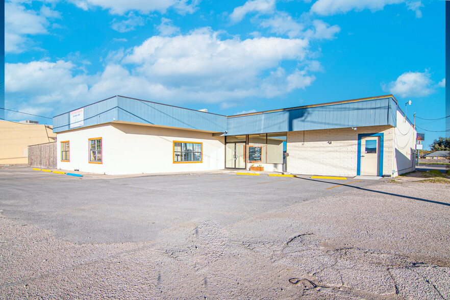 1121 Andrews Hwy, Midland, TX for sale - Building Photo - Image 3 of 32