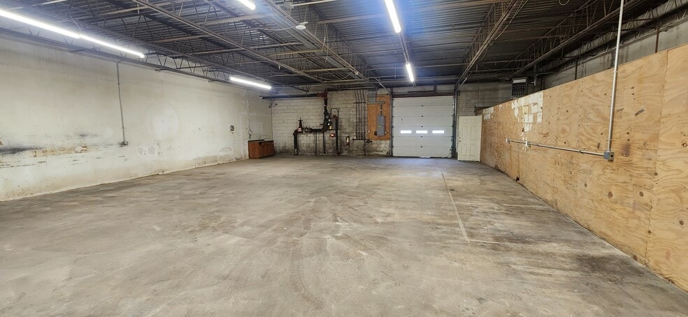 123 Union City Rd, Prospect, CT for lease - Building Photo - Image 3 of 4