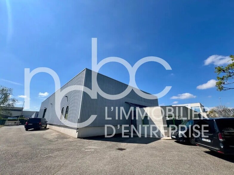 Flex in Montanay for lease - Building Photo - Image 1 of 13