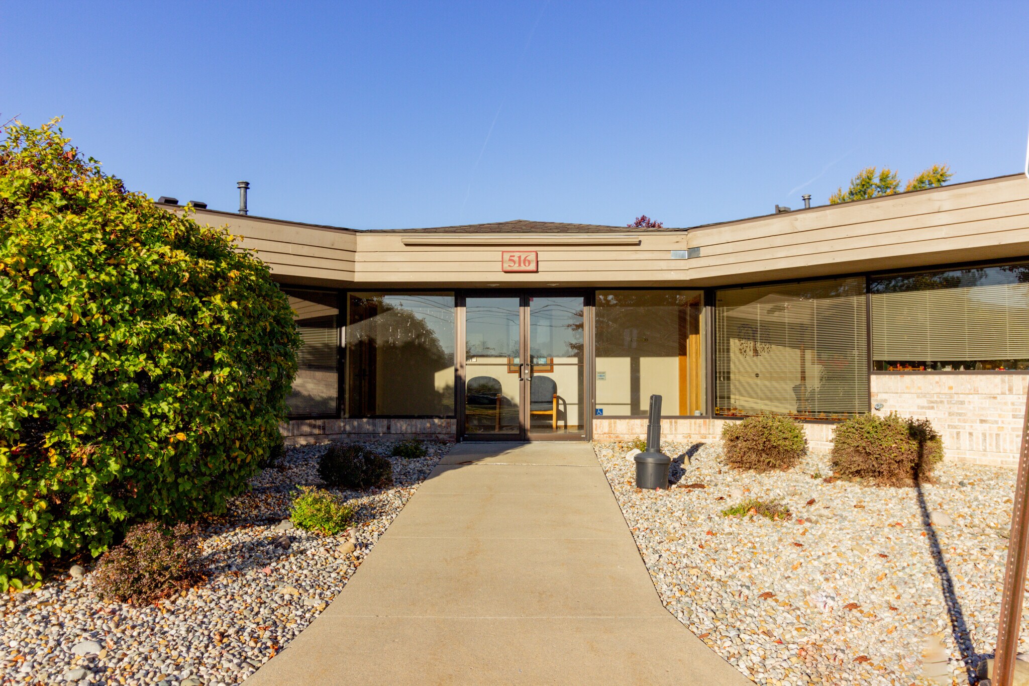 516 S Creyts Rd, Lansing, MI for lease Building Photo- Image 1 of 4