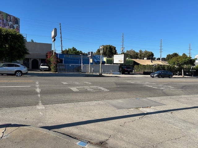 8955 W Pico Blvd, Los Angeles, CA for sale - Building Photo - Image 2 of 4