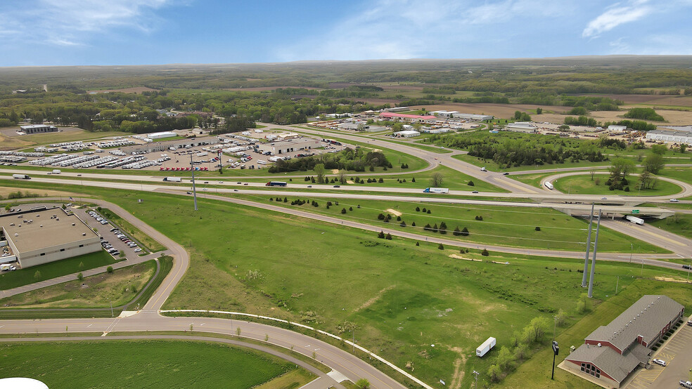 4415 Heatherwood Rd, Saint Cloud, MN for sale - Building Photo - Image 3 of 14