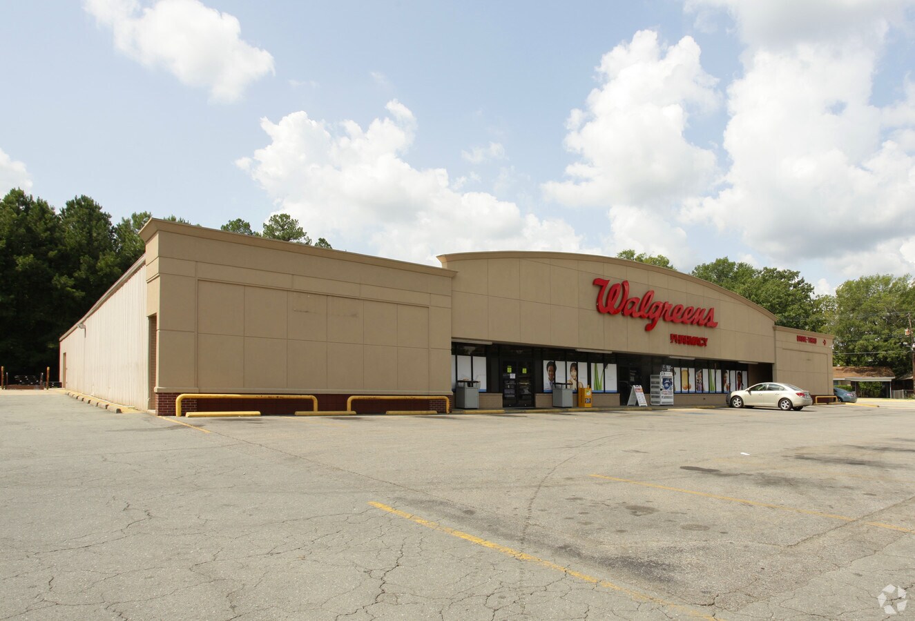 4720 Dollarway Rd, Pine Bluff, AR 71601