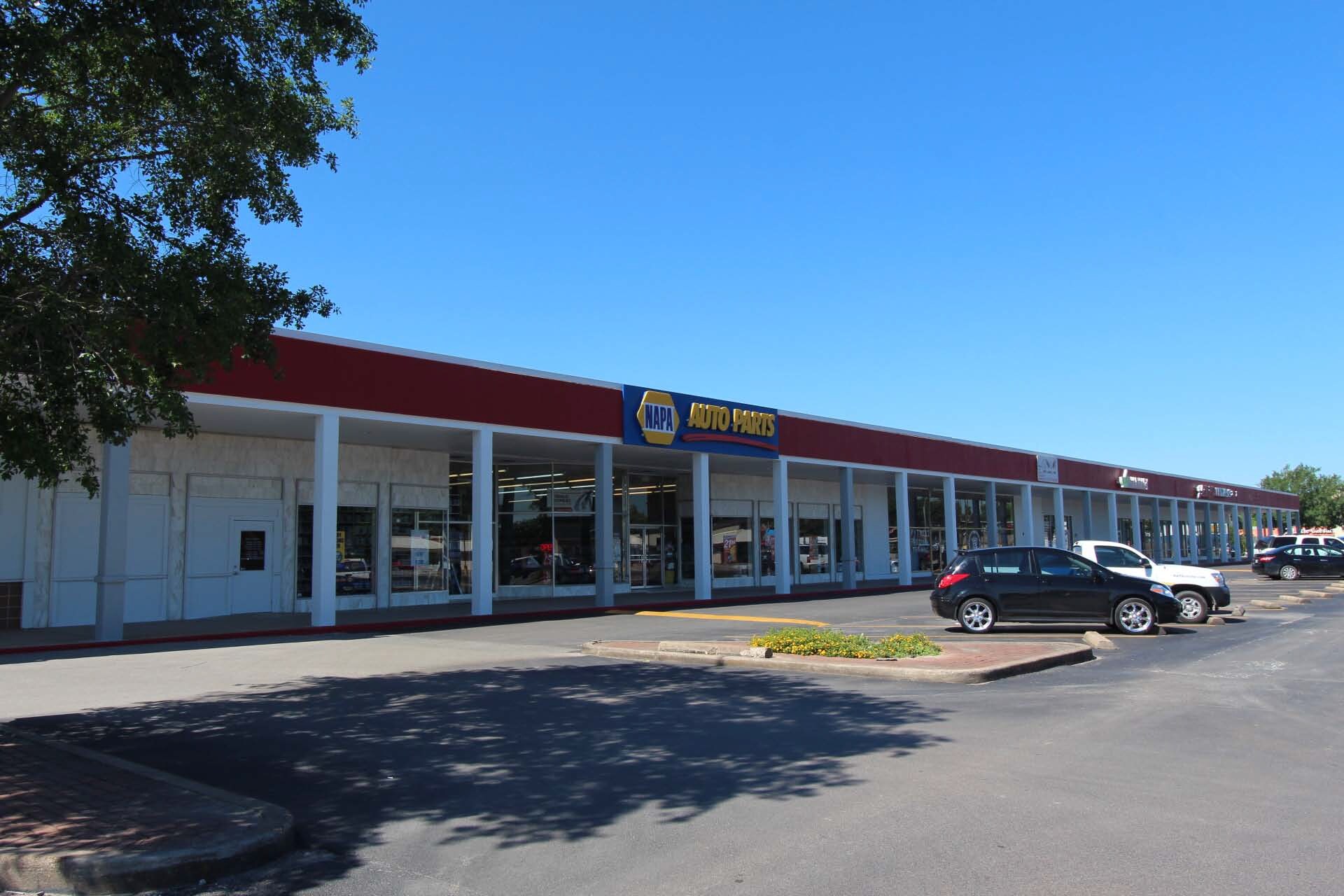 101-324 E House St, Alvin, TX for sale Building Photo- Image 1 of 1