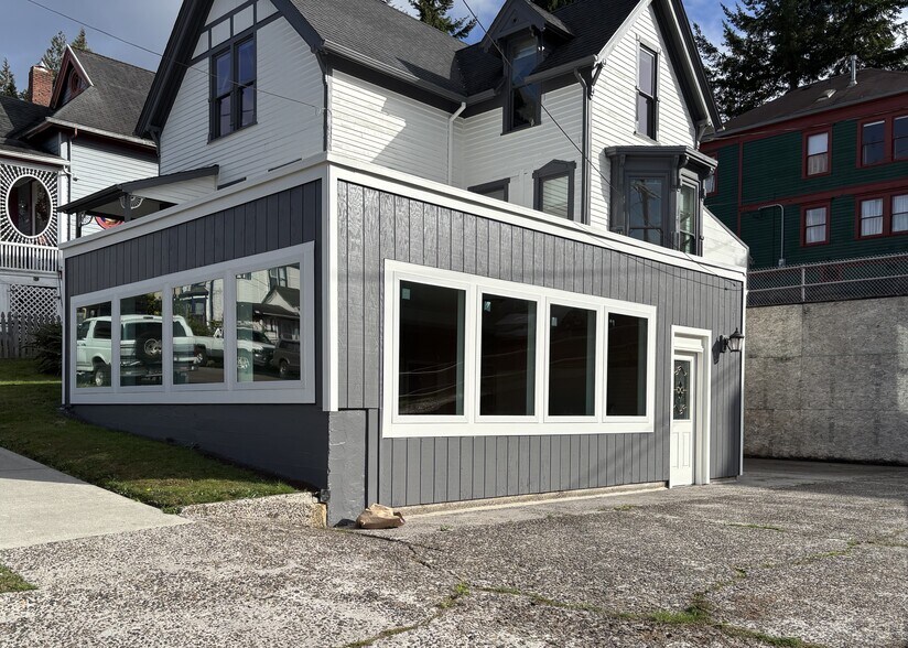 1213 Franklin Ave, Astoria, OR for lease - Building Photo - Image 2 of 3