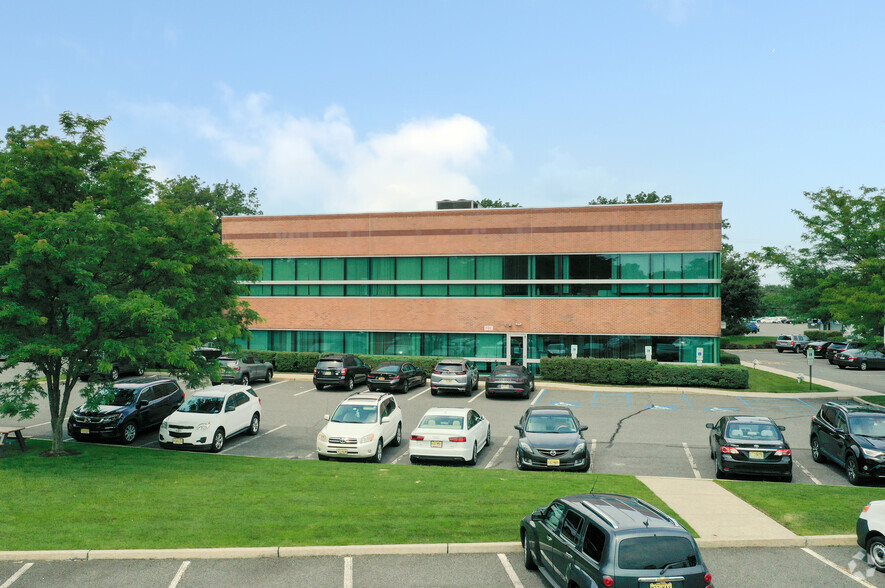 2-12 Corbett Way, Eatontown, NJ for lease - Building Photo - Image 3 of 8