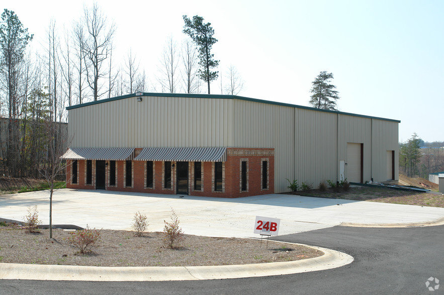 15 Mountain City Dr, Jasper, GA for lease - Primary Photo - Image 1 of 6