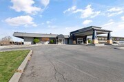 Restaurant at Richland Riverfront Hotel - Retail Space