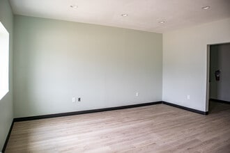 25330 Aldine Westfield Rd, Spring, TX for lease Interior Photo- Image 2 of 7