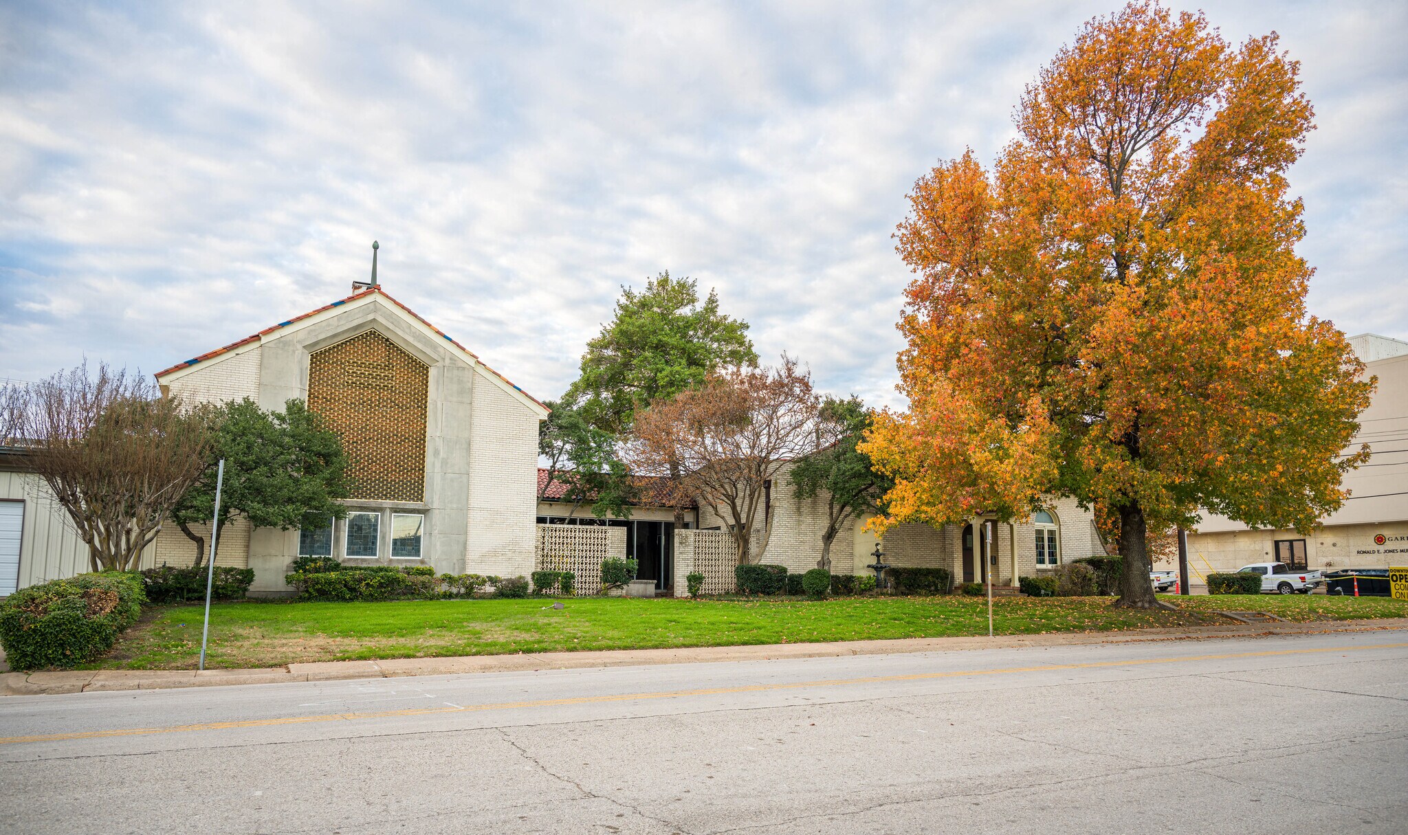 716 Main St, Garland, TX for lease Building Photo- Image 1 of 15