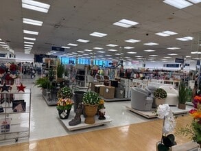 16051 S Dixie Hwy, Miami, FL for lease Interior Photo- Image 1 of 2