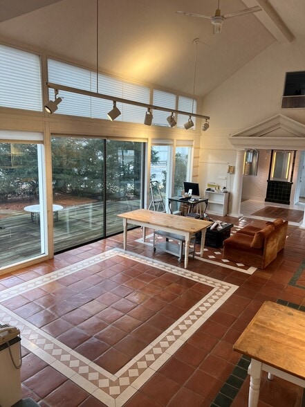 6 Great Rd, Acton, MA for sale - Building Photo - Image 2 of 8