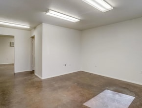 9115 East Highway 67, Alvarado, TX for lease Interior Photo- Image 1 of 3