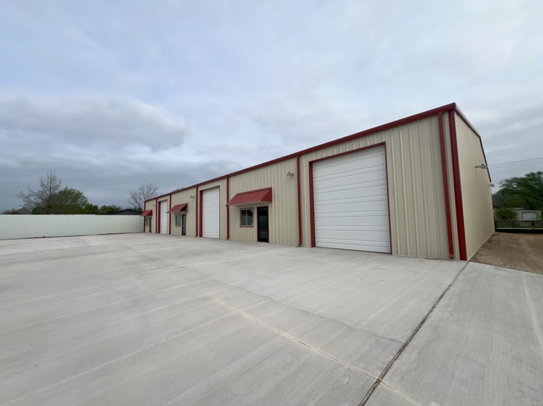 12710 Rendon Rd, Burleson, TX for lease - Building Photo - Image 1 of 6