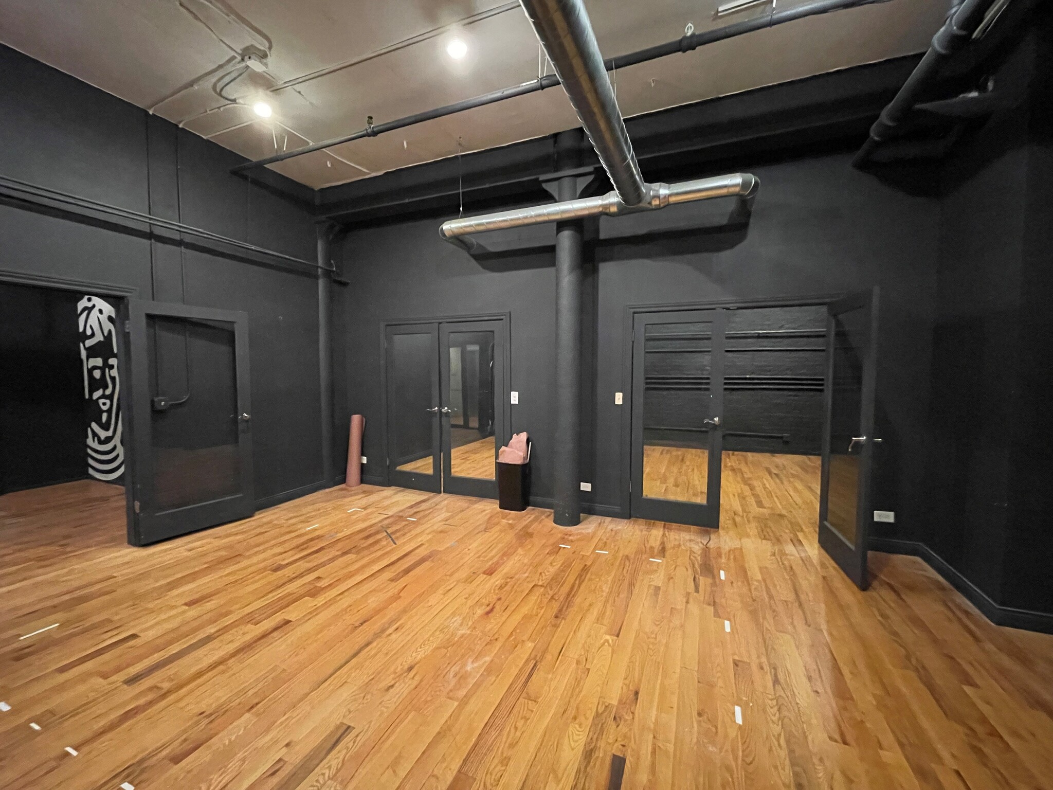 11 E Hubbard St, Chicago, IL for lease Interior Photo- Image 1 of 6