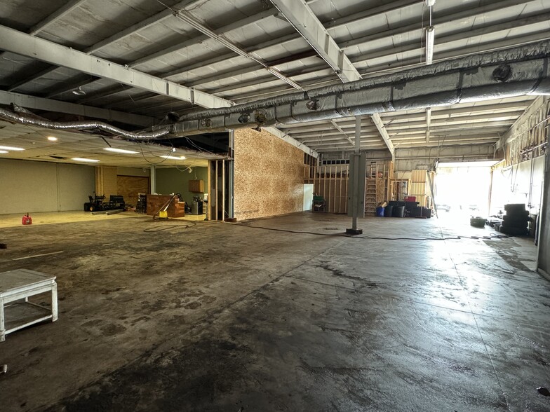 2433 Von Esch Rd, Joliet, IL for lease - Building Photo - Image 3 of 9