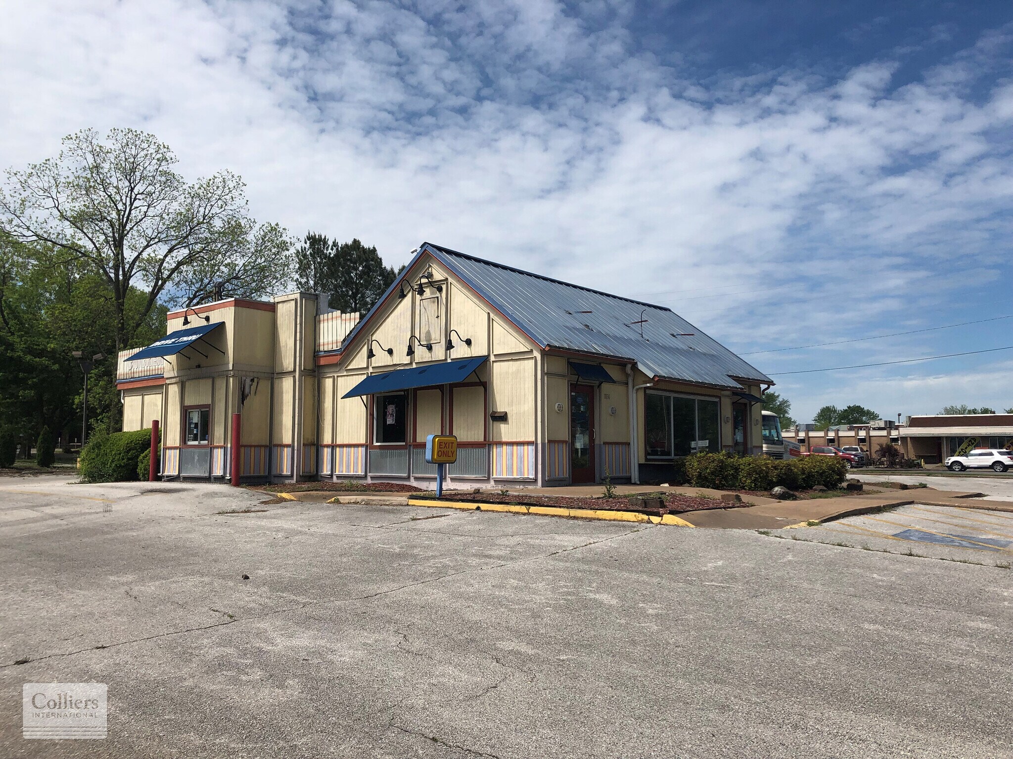 1036 W Walnut St, Rogers, AR for sale Building Photo- Image 1 of 1