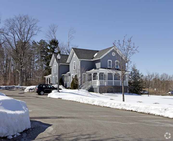 481 Cleveland Massillon Rd, Akron, OH for sale - Building Photo - Image 2 of 11