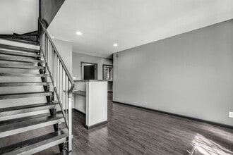 5727 W Adams Blvd, Los Angeles, CA for sale Interior Photo- Image 2 of 11