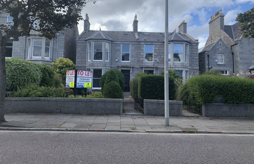 36 Carden Pl, Aberdeen for sale - Primary Photo - Image 1 of 7