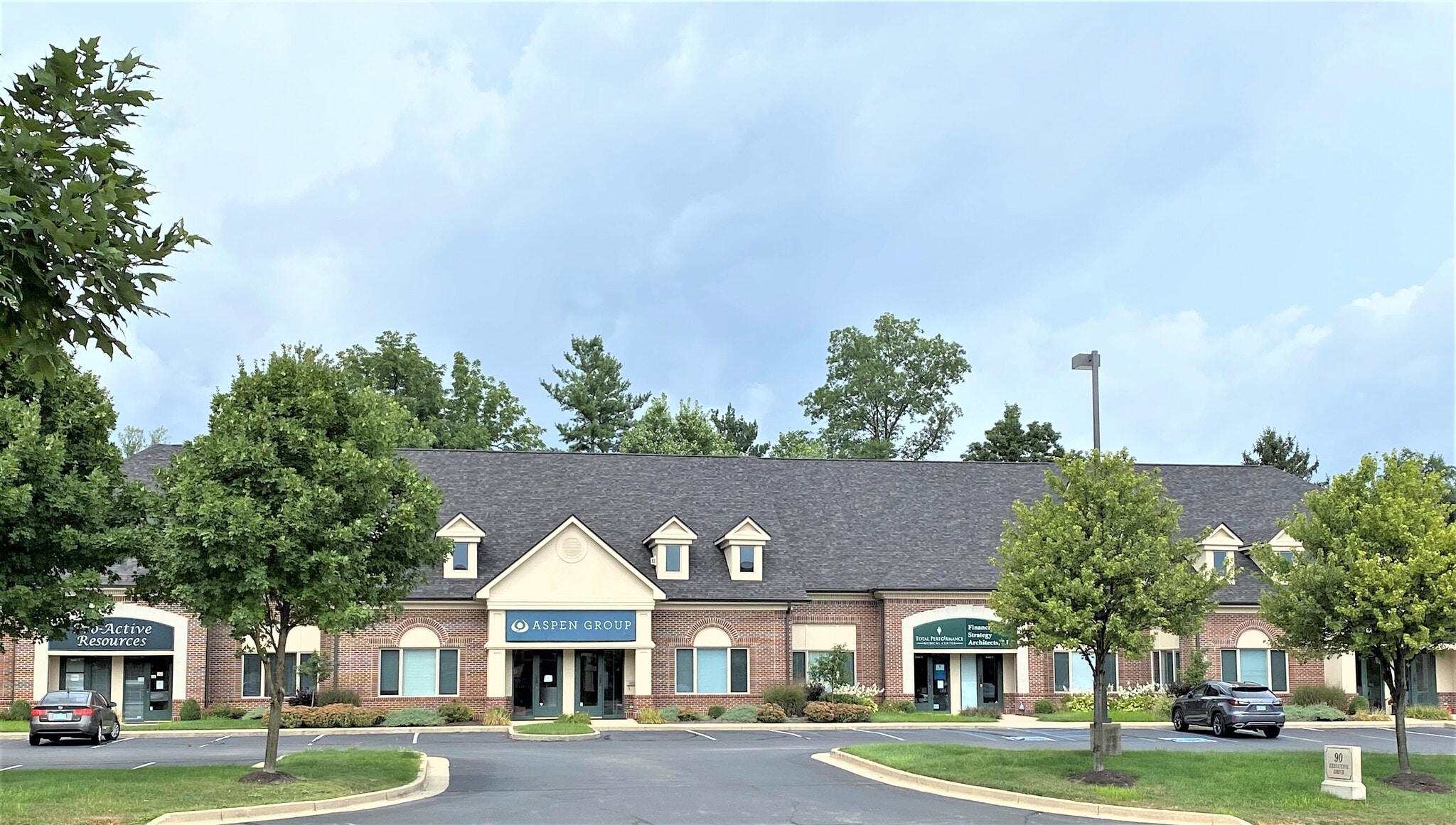 90 Executive Dr, Carmel, IN for lease Building Photo- Image 1 of 15
