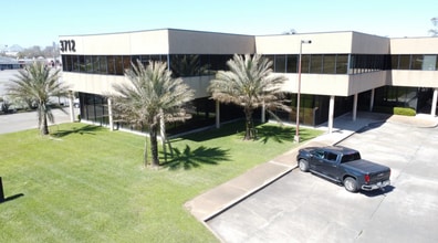 3712 MacArthur Blvd, New Orleans, LA for lease Interior Photo- Image 1 of 4