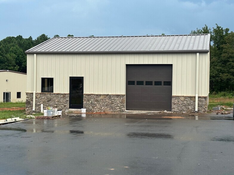 255 Houston Rd, Troutman, NC 28166