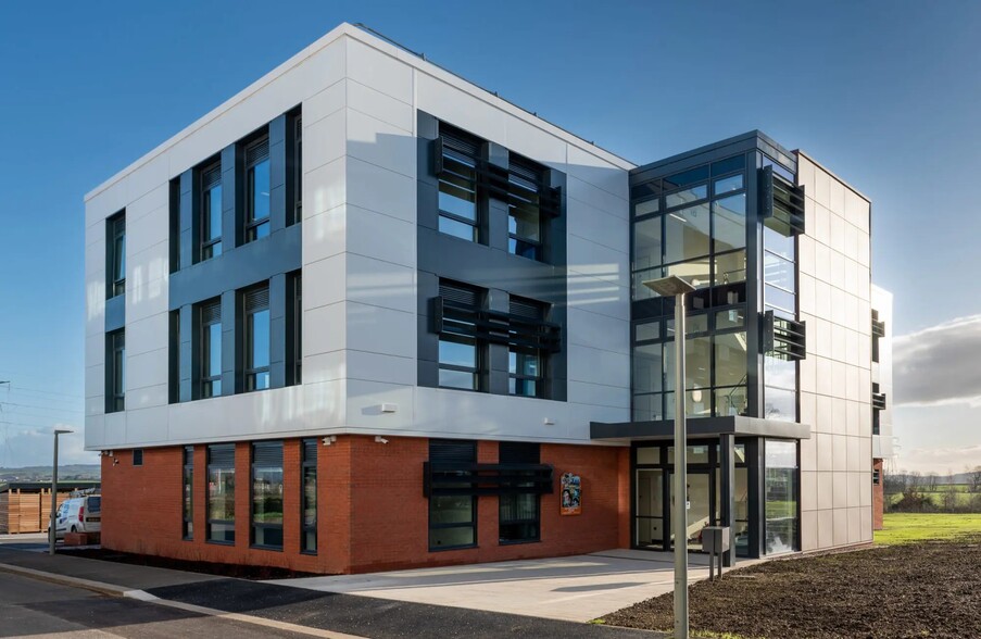 Babbage Way, Clyst Honiton for lease - Primary Photo - Image 1 of 9