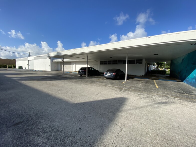 1160 NW 163rd Dr, Miami, FL for lease - Building Photo - Image 2 of 11