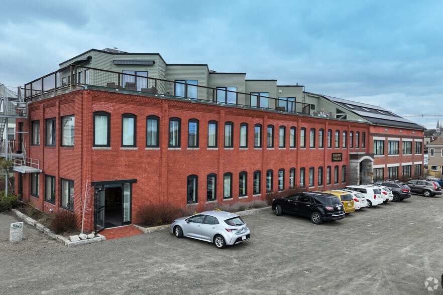 33 Commercial St, Gloucester, MA for lease - Building Photo - Image 2 of 4