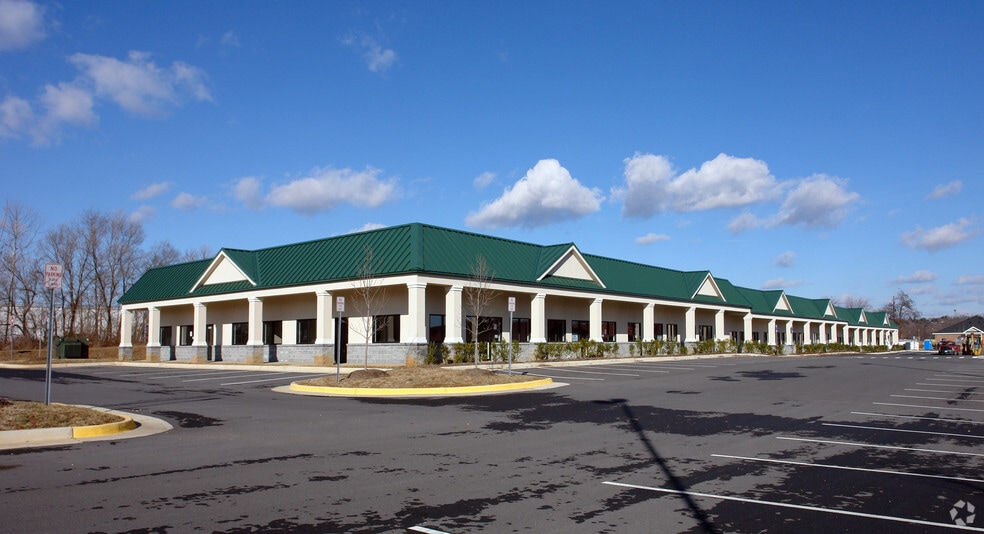 2233-2265 Valor Dr, Winchester, VA for lease - Primary Photo - Image 2 of 5