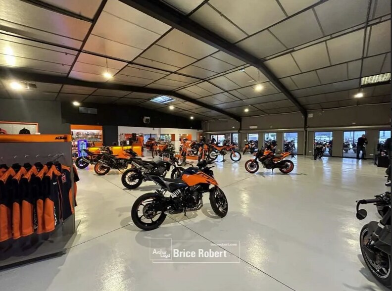 Industrial in Civrieux-d'Azergues for sale - Interior Photo - Image 3 of 3