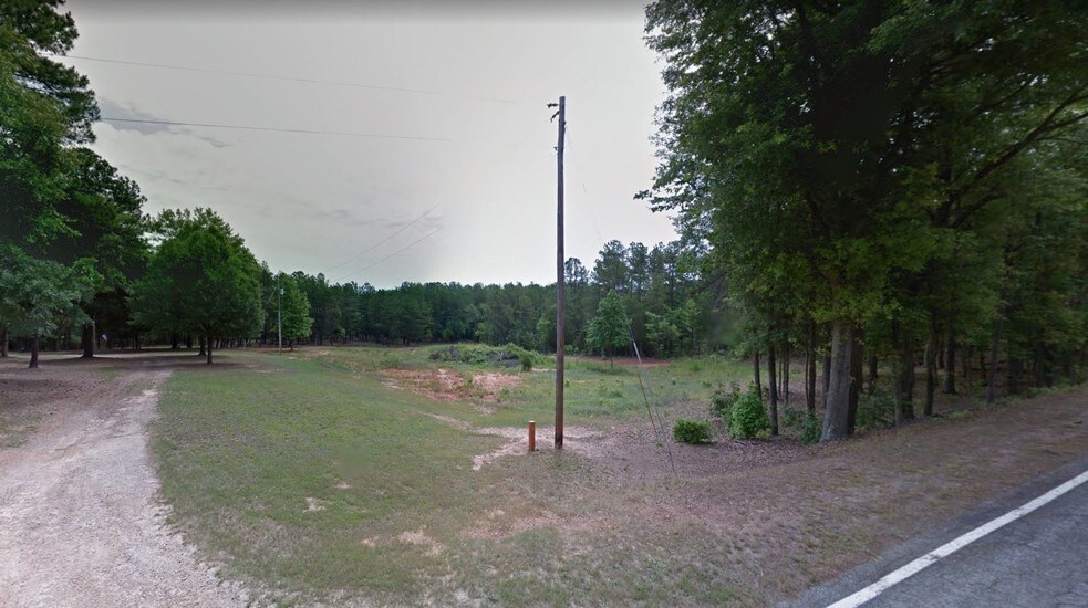 874 Chumley Rd, Woodruff, SC 29388