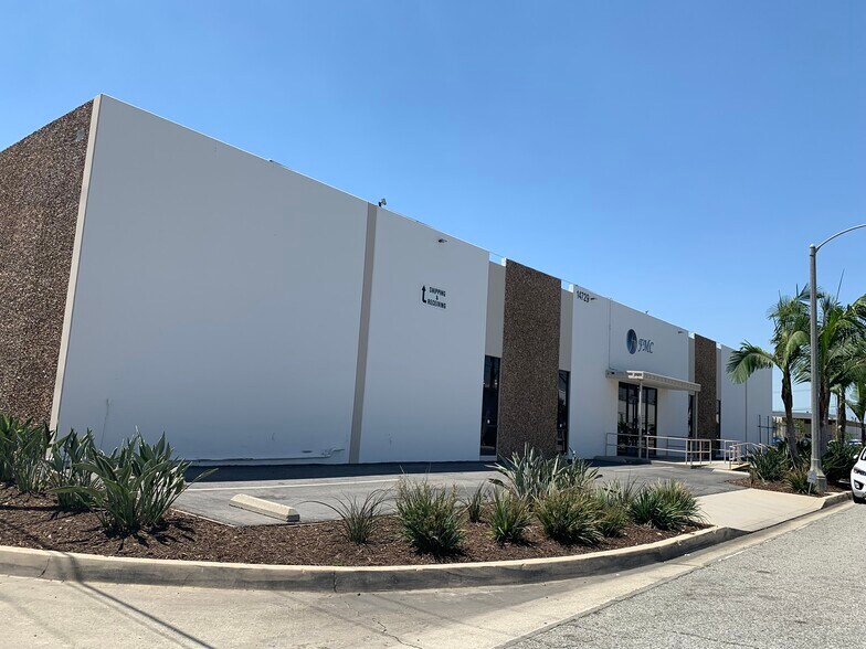 14729 Spring Ave, Santa Fe Springs, CA for lease - Building Photo - Image 1 of 5