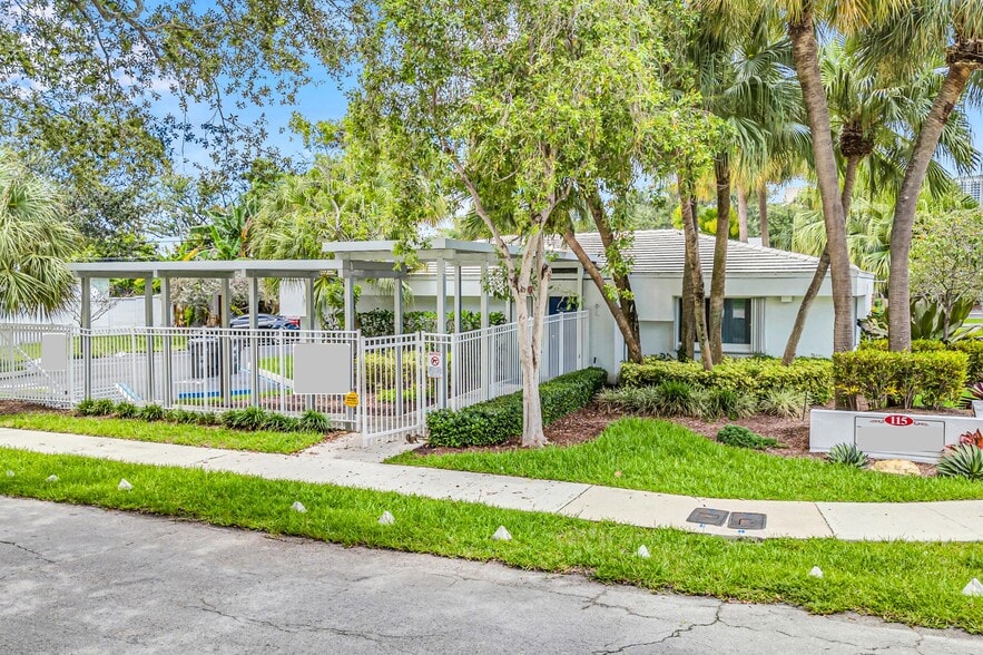 2 Buildings on 3 Lots OR Redevelop portfolio of 2 properties for sale on LoopNet.com - Building Photo - Image 3 of 48