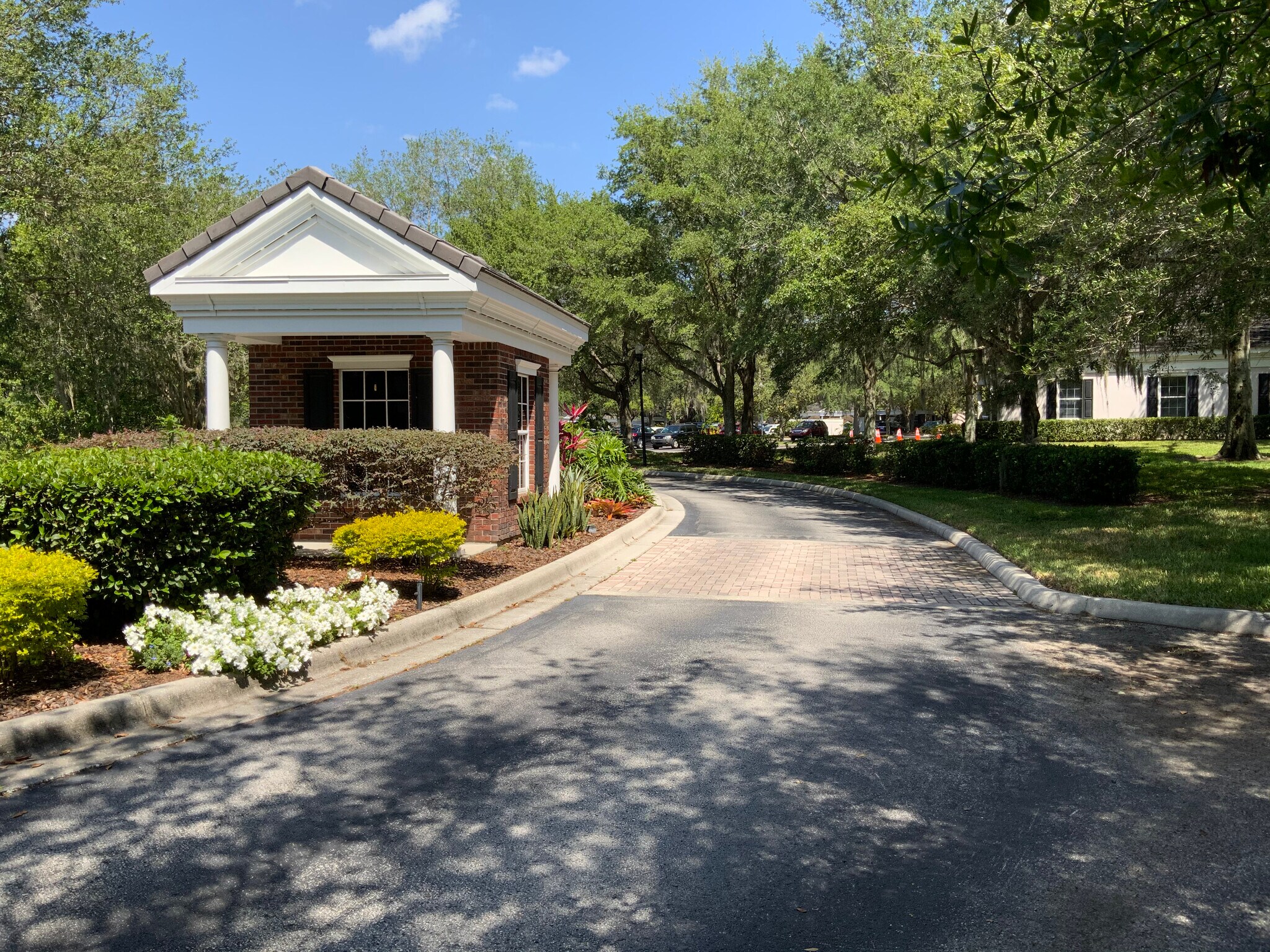 344350 E Bloomingdale Ave, Brandon, FL 33511 Office Building