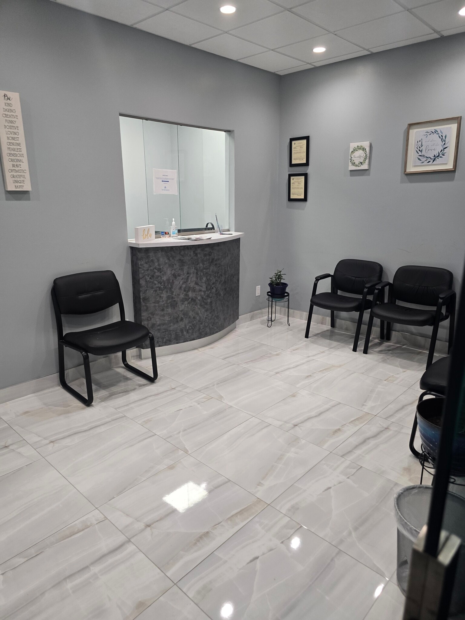 2963 Gulf To Bay Blvd, Clearwater, FL for lease Interior Photo- Image 1 of 14