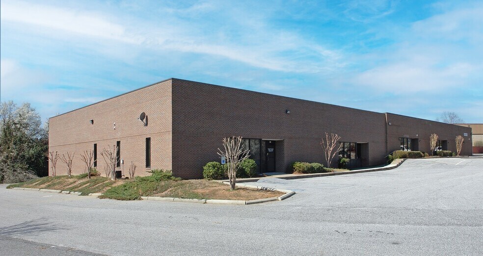8 Progress Rd, Greenville, SC for sale - Building Photo - Image 1 of 1