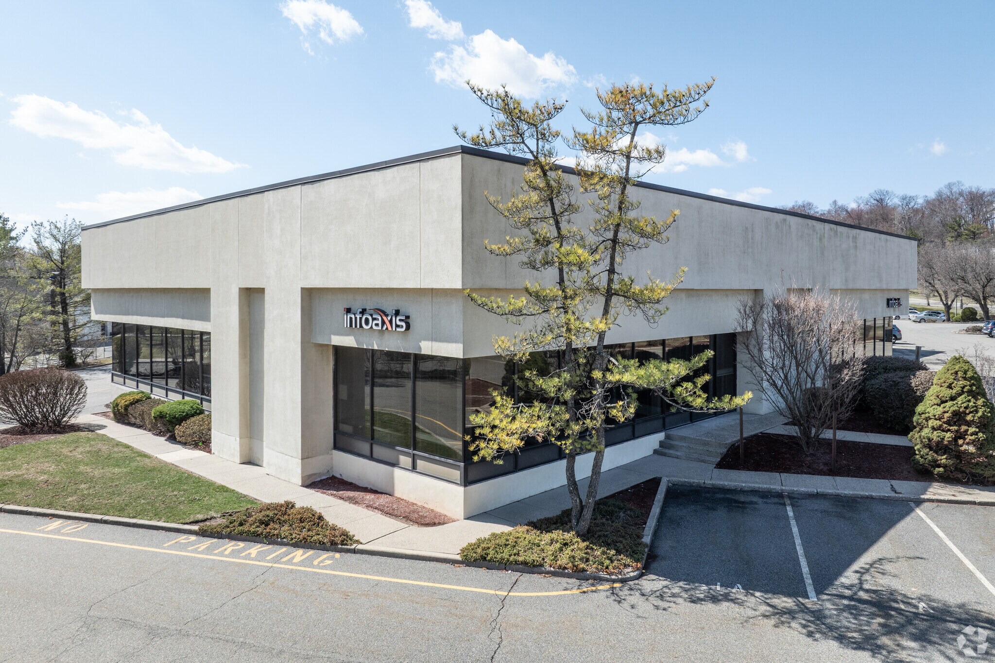 300 Route 17, Mahwah, NJ for lease Primary Photo- Image 1 of 6